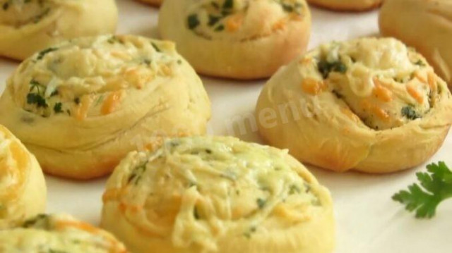 Cheese and garlic buns