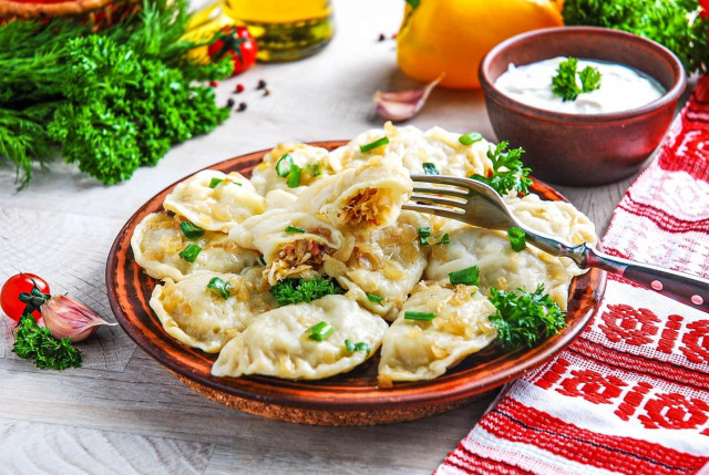 Dumplings with sauerkraut