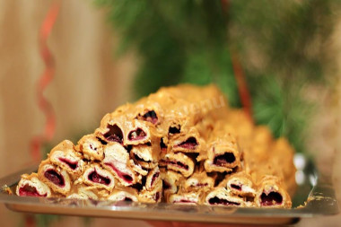 Monastic hut cake with condensed milk