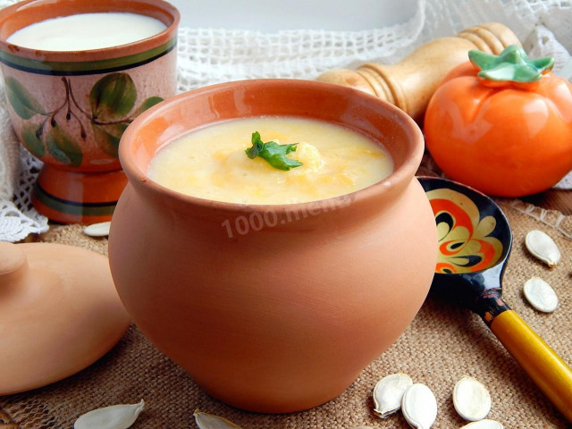 Manna porridge with pumpkin