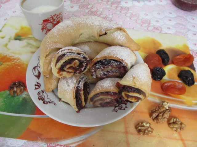 Cookies made of unsweetened dough with sour cream