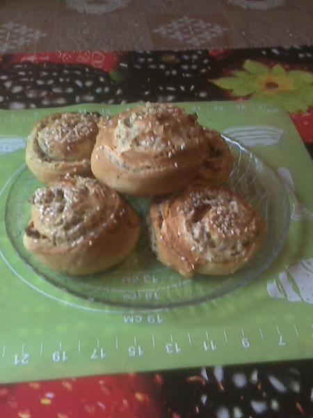 Mouth-watering spiral buns with poppy seeds