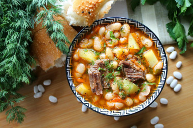 Soup with beans and meat