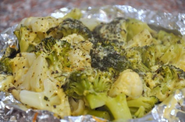 Foil-baked vegetables