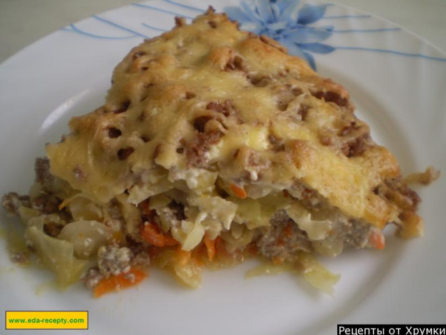 Casserole with minced meat and cabbage