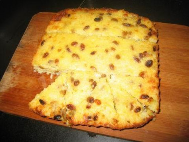 Rice raisin casserole