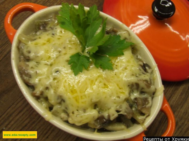 Mushroom julienne with cream