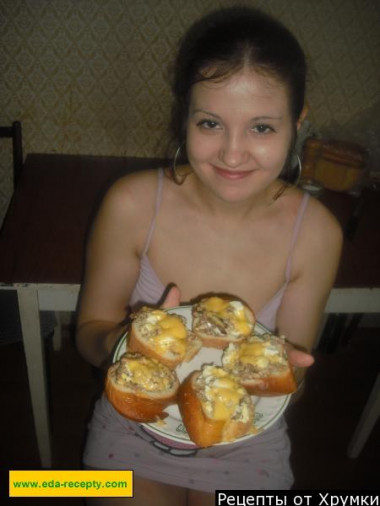 Sandwiches with canned saury fish, egg and cheese