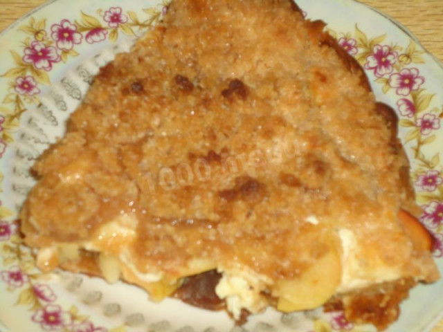 Apple pie with sour cream