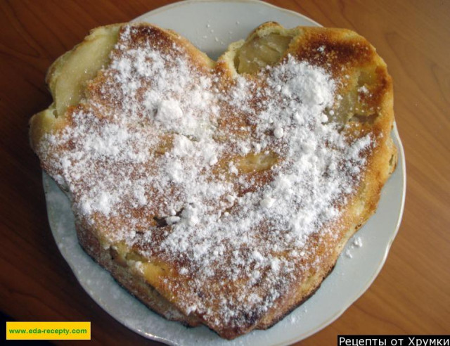 Apple pie with cinnamon on vodka