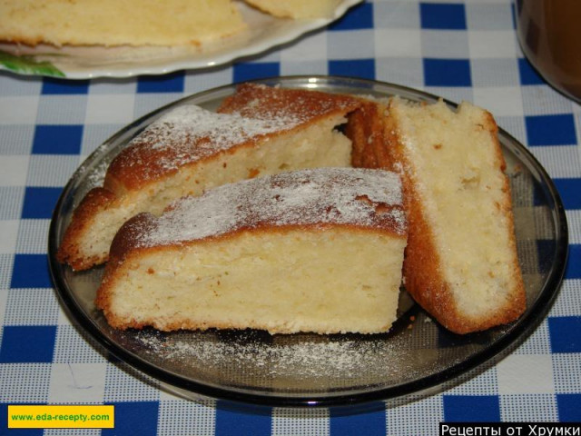 Sour cream cupcake with margarine and sour cream