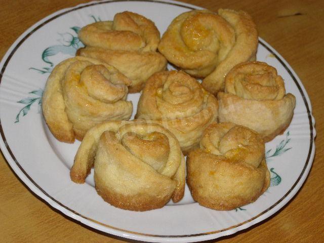 Rosette rolls made of dough with sugar