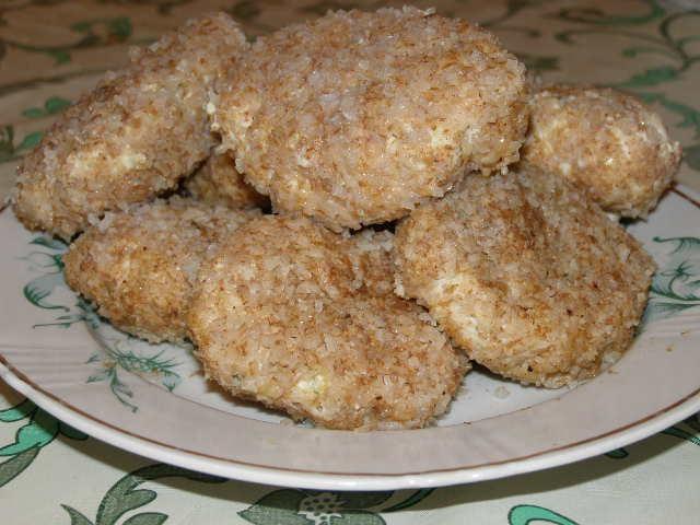 Diet chicken steamed cutlets in a steamer