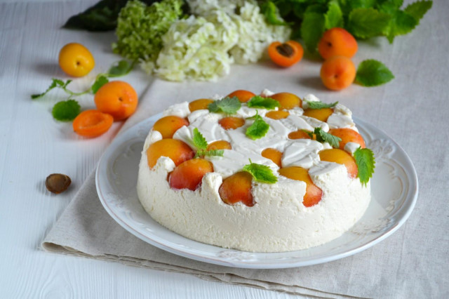 Apricot cake