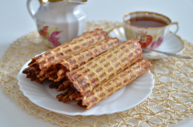 Waffle tubes in a waffle iron