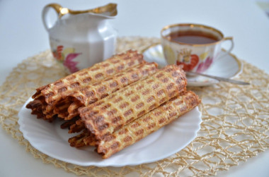 Waffle tubes in a waffle iron