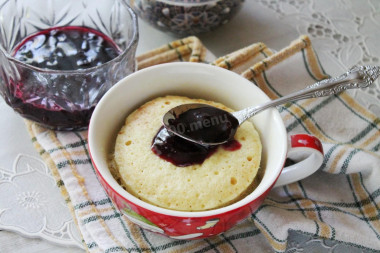 Cupcake in a mug in a minute in the microwave