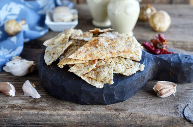 Pita bread chips in microwave oven