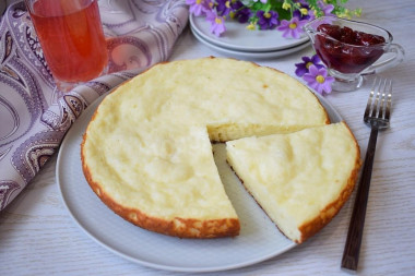 Cottage cheese casserole with semolina in a slow cooker