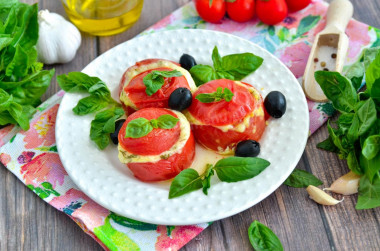 Tomatoes with cheese in a slow cooker