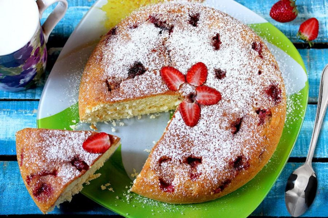 Strawberry pie in a slow cooker