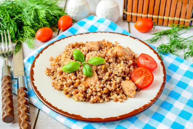 Buckwheat porridge with meat in a slow cooker