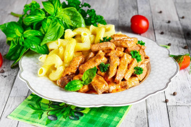 Beef stroganoff in a slow cooker