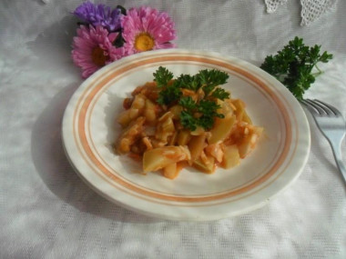 Stew of zucchini and eggplant in a slow cooker