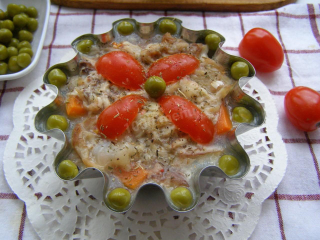 Chicken jelly in a slow cooker