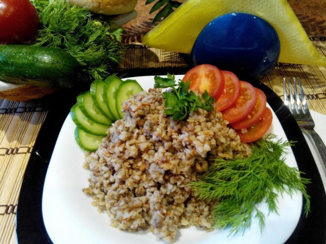 Buckwheat with minced meat in a slow cooker