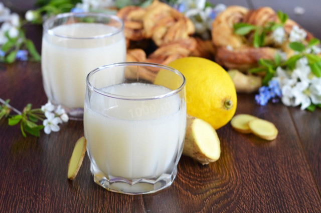 Homemade ginger ale