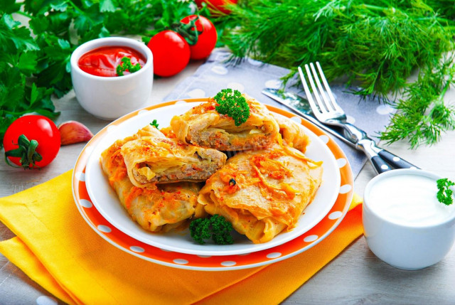 Cabbage rolls in a slow cooker in tomato sauce