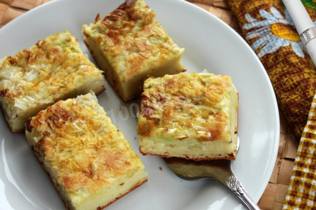 Cabbage pie on kefir in a slow cooker