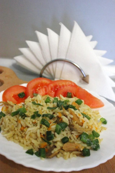 Rice with stew in a slow cooker