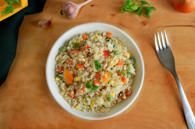 Mexican mix in a slow cooker with rice