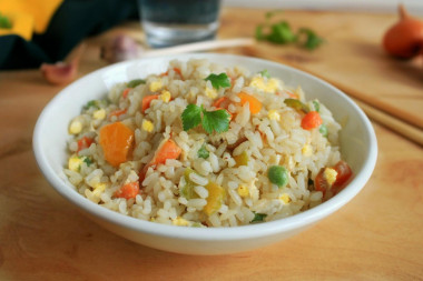 Mexican mix in a slow cooker with rice