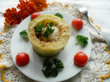 Zucchini stuffed with meat in a slow cooker