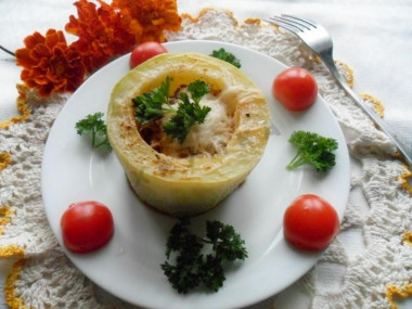 Zucchini stuffed with meat in a slow cooker