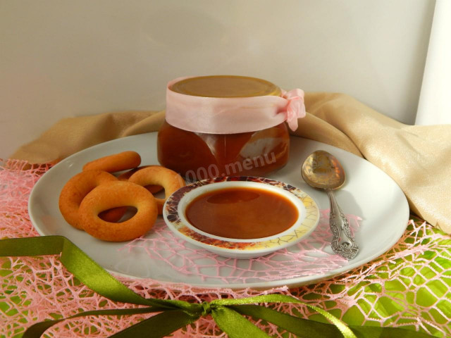 Condensed milk with toffee flavor in a slow cooker