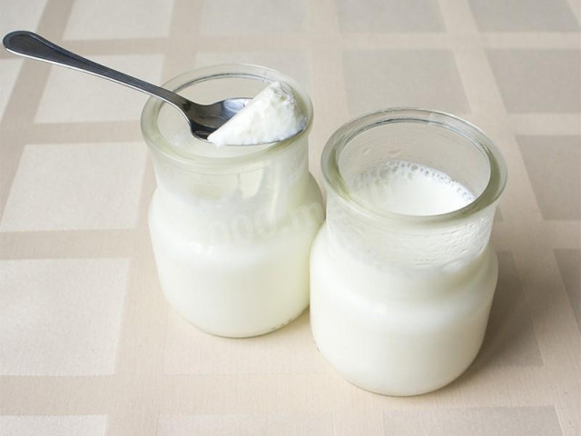 Yogurt in a slow cooker without sourdough