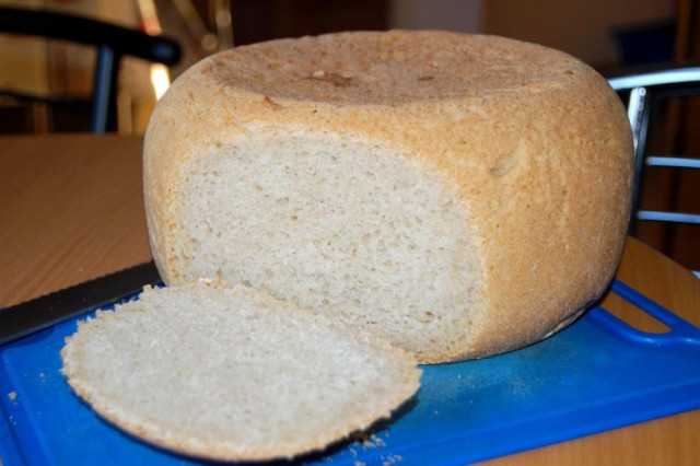 Wheat bread in a slow cooker