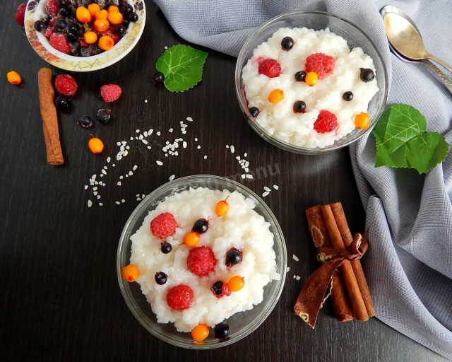 Rice porridge with coconut milk