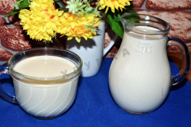 Melted milk in a slow cooker