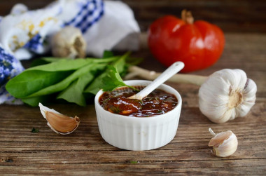 Tomato sauce with coriander