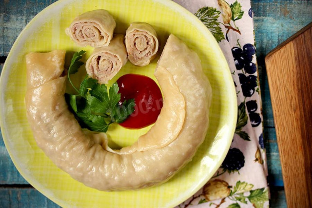 Khanum with minced meat