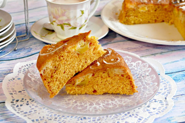 Tangerine apple charlotte in slow cooker