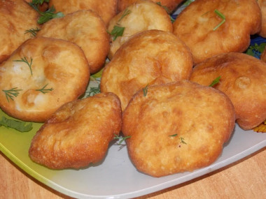 Dough for white bread in a bread maker