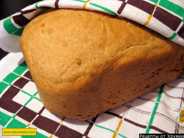 Onion bread made from rye and wheat flour with yeast