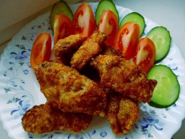 Deep-fried chicken wings