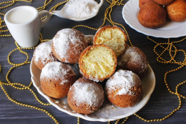 Condensed milk balls fried in oil